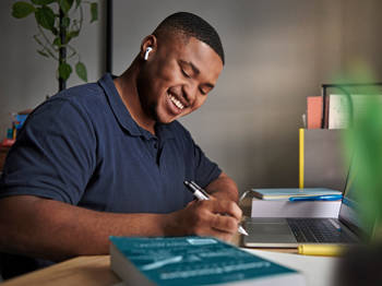 BCom in law vs. LLB: what's the difference?