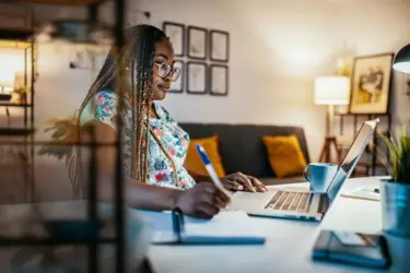 IIE Postgraduate Diploma in Finance and Accounting - (Online)