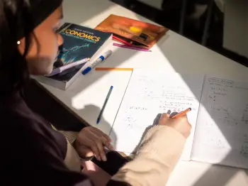 Is A Finance Degree The Right Choice For You?